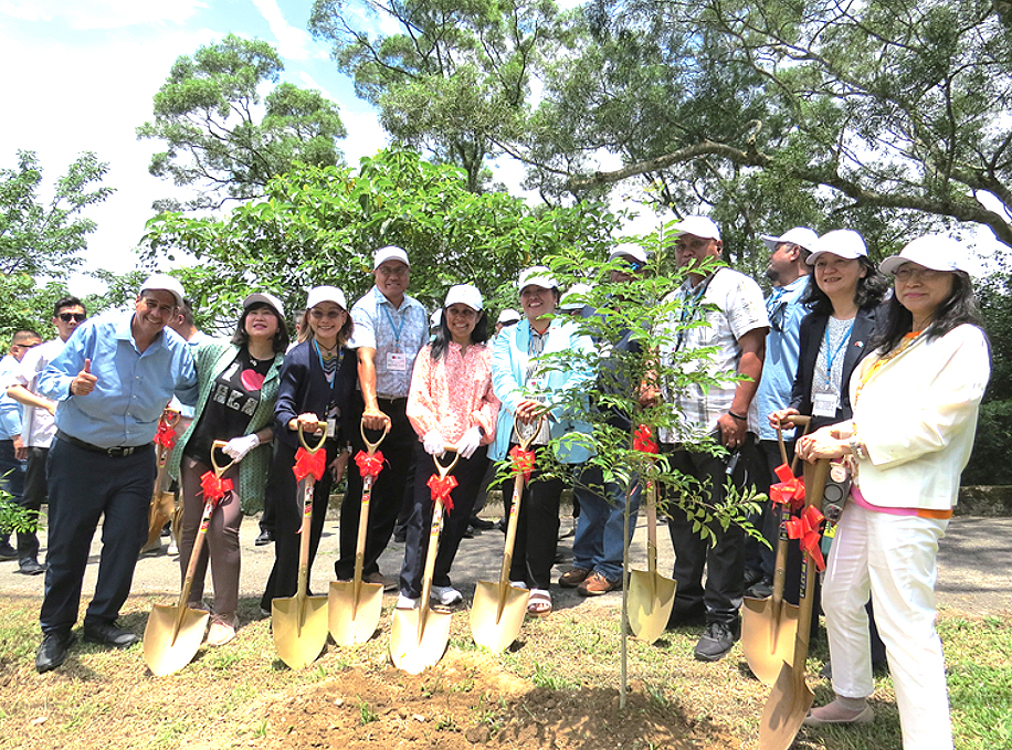 帛琉總統、夫人曁參訪團來訪記實
